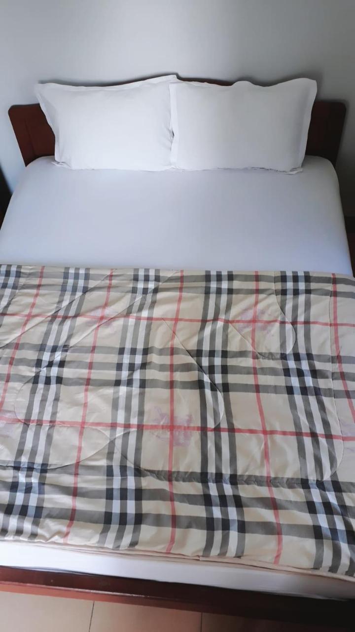 Phong Lan Guesthouse Hue Eksteriør bilde