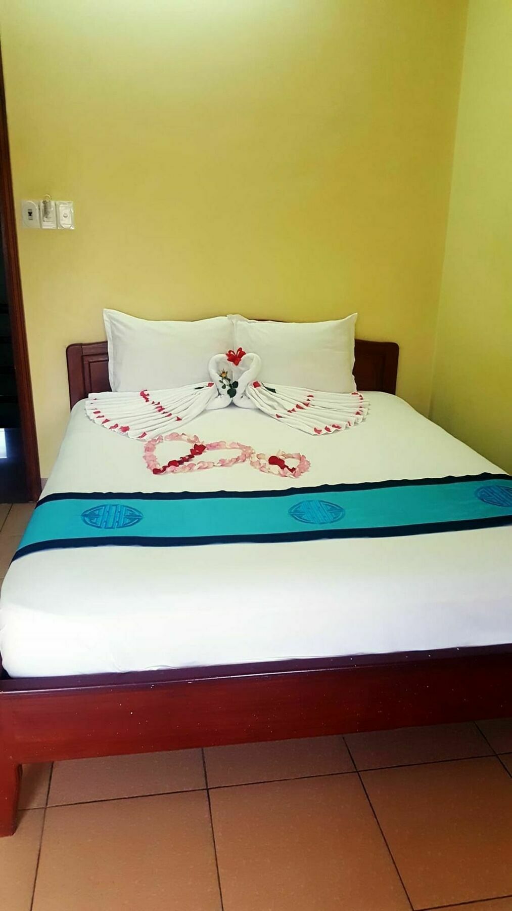 Phong Lan Guesthouse Hue Eksteriør bilde